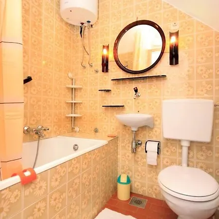 Seaside Holiday House Sibenik - 6635 Holiday home